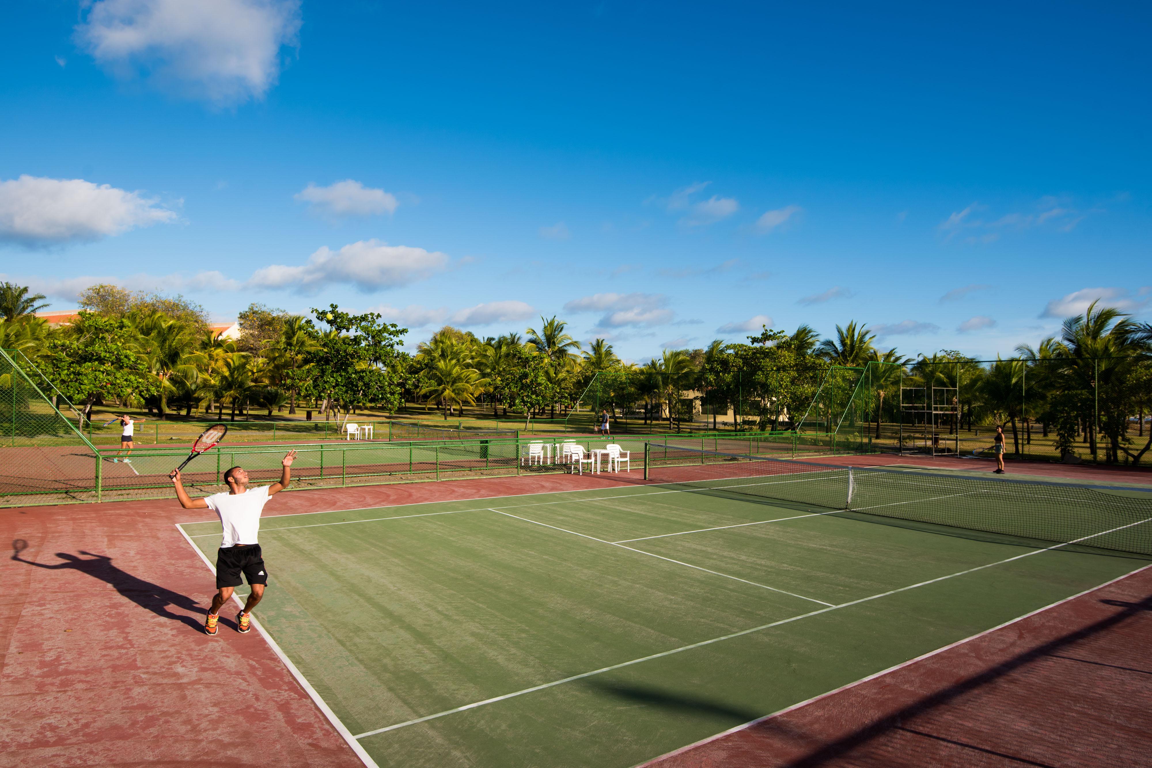 Vila Gale Cabo Cabo de Santo Agostinho Buitenkant foto Tennis courts at the Boca Raton Resort