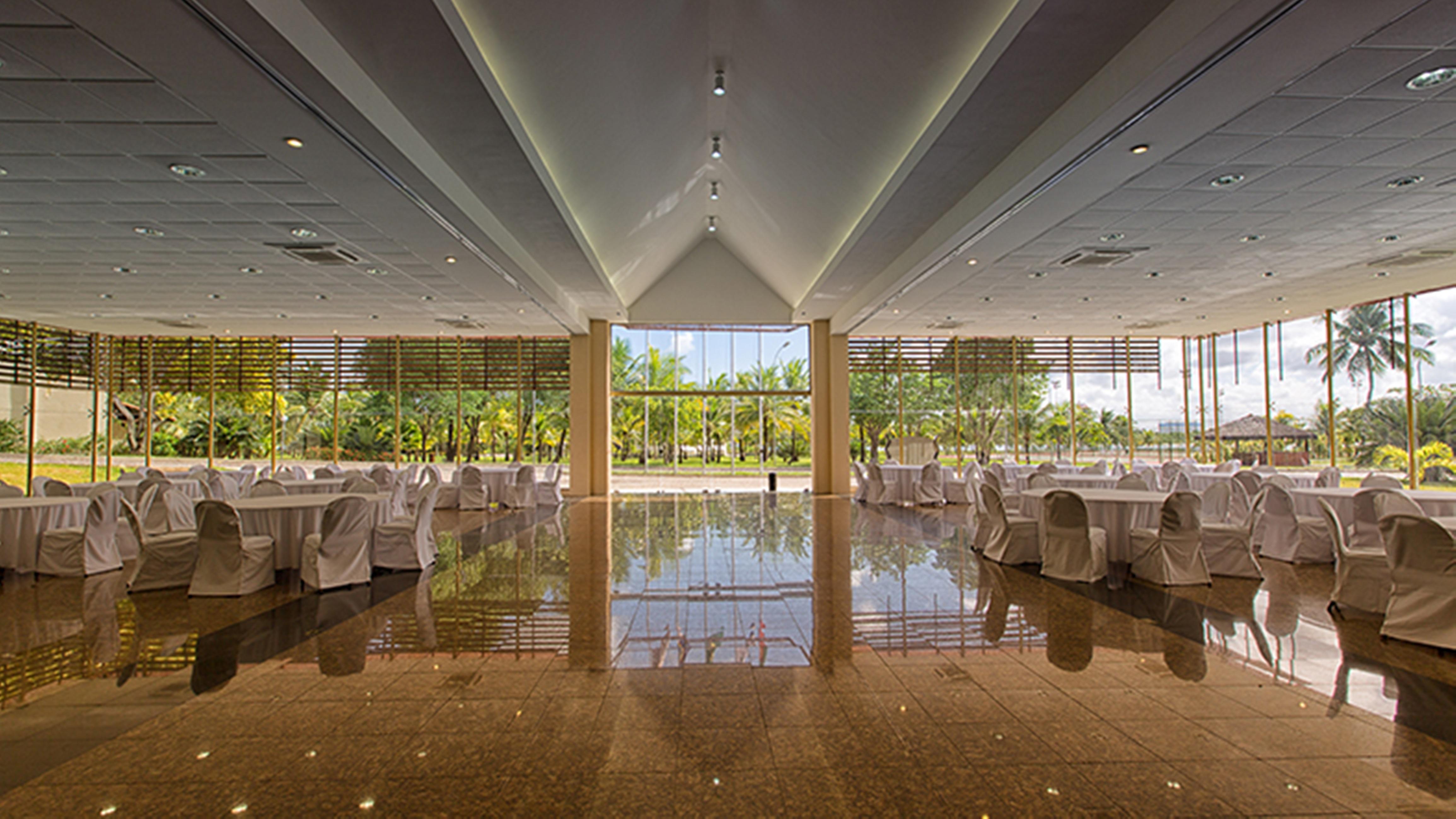 Vila Gale Cabo Cabo de Santo Agostinho Buitenkant foto The interior of the ballroom